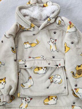 Age 6-10 Sweatshirt Blanket with Cat Print